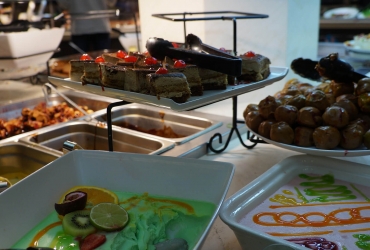 GALLERY – Lynbrook Hotel